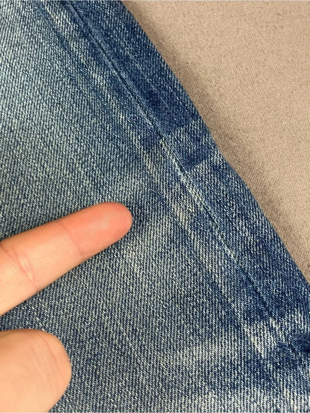 Levis 501 Straight Jeans Men’s Size 33x34 Light Blue Denim Pants Button Fly